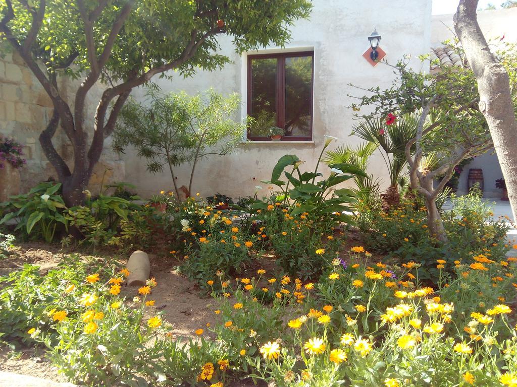 Baglio Bellavista Frühstückspension Torre Nubia